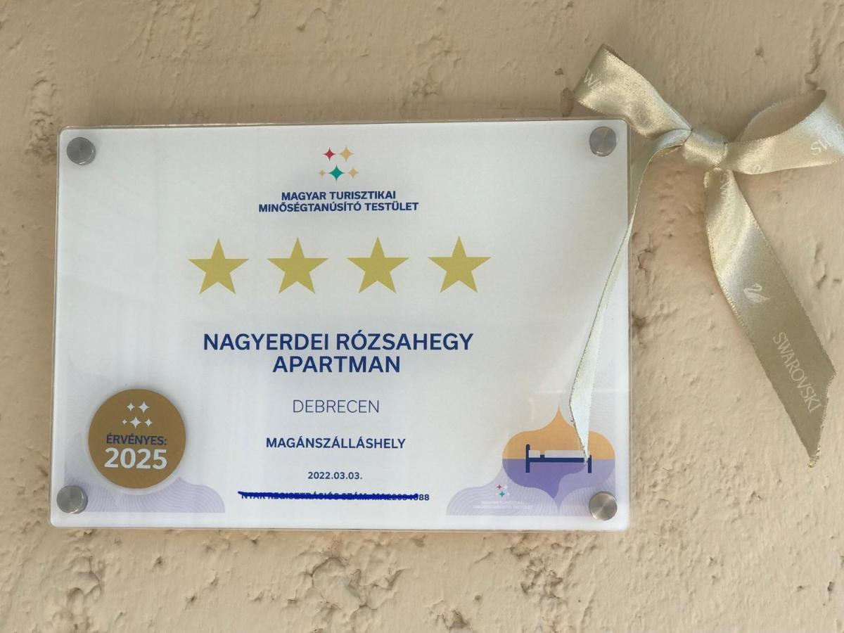 Greatforest Rosehill 1 Apartman ديبريتْسين المظهر الخارجي الصورة